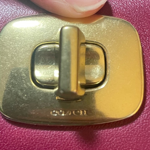 Coach Legacy Signature Carryall in Tan and Burgundy - Picture 5 of 8